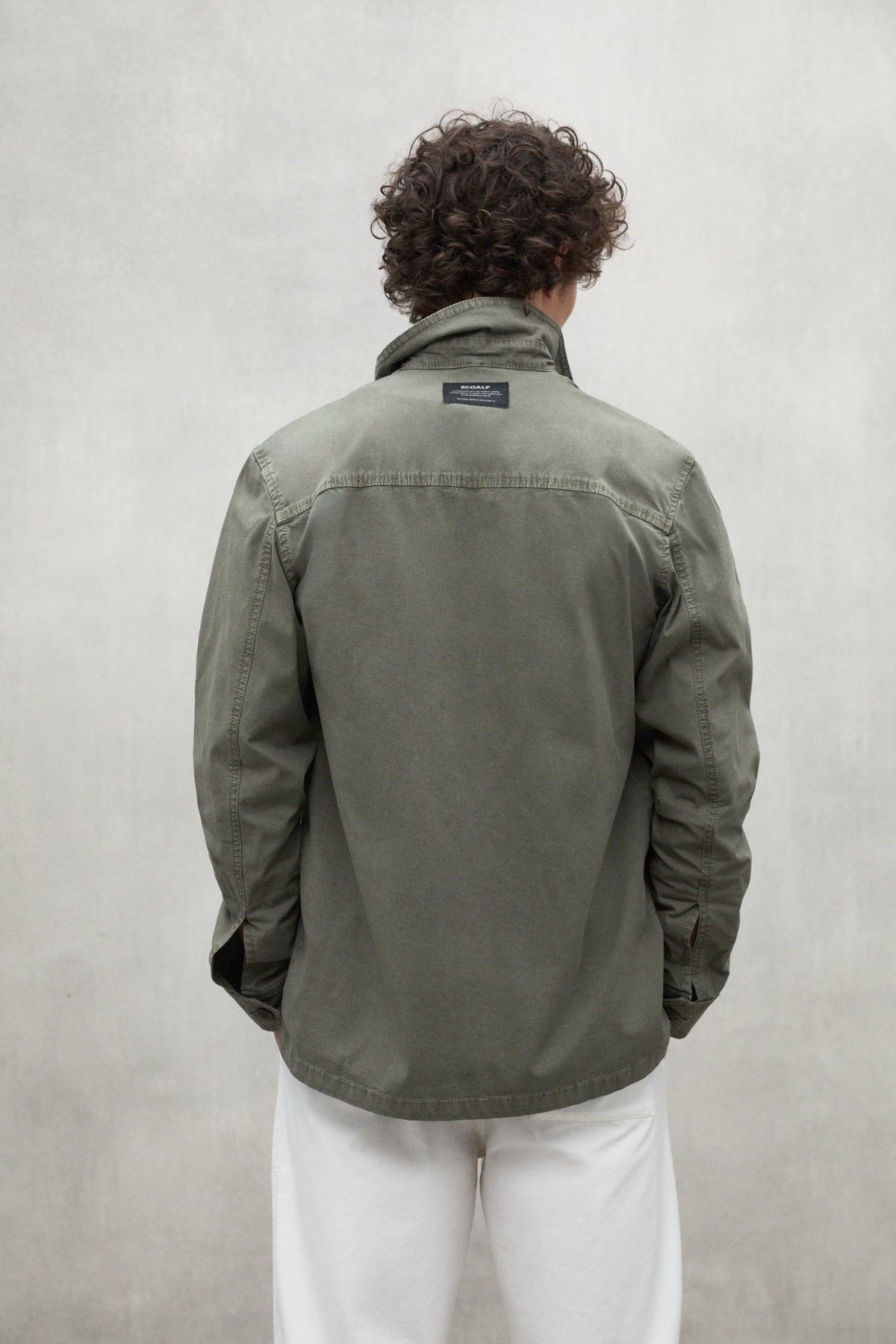chaqueta-sahara-verde-ecoalf image 2