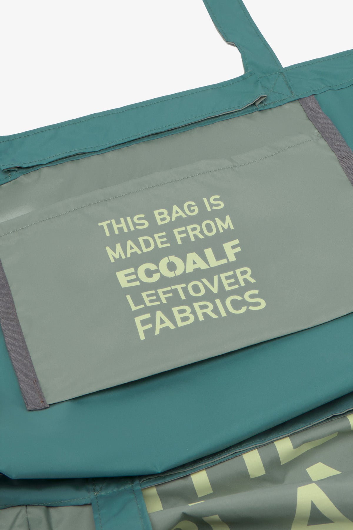 bolsa-ecoalf-pacho-verde-de-poli-ster-reciclado-plegable image 5
