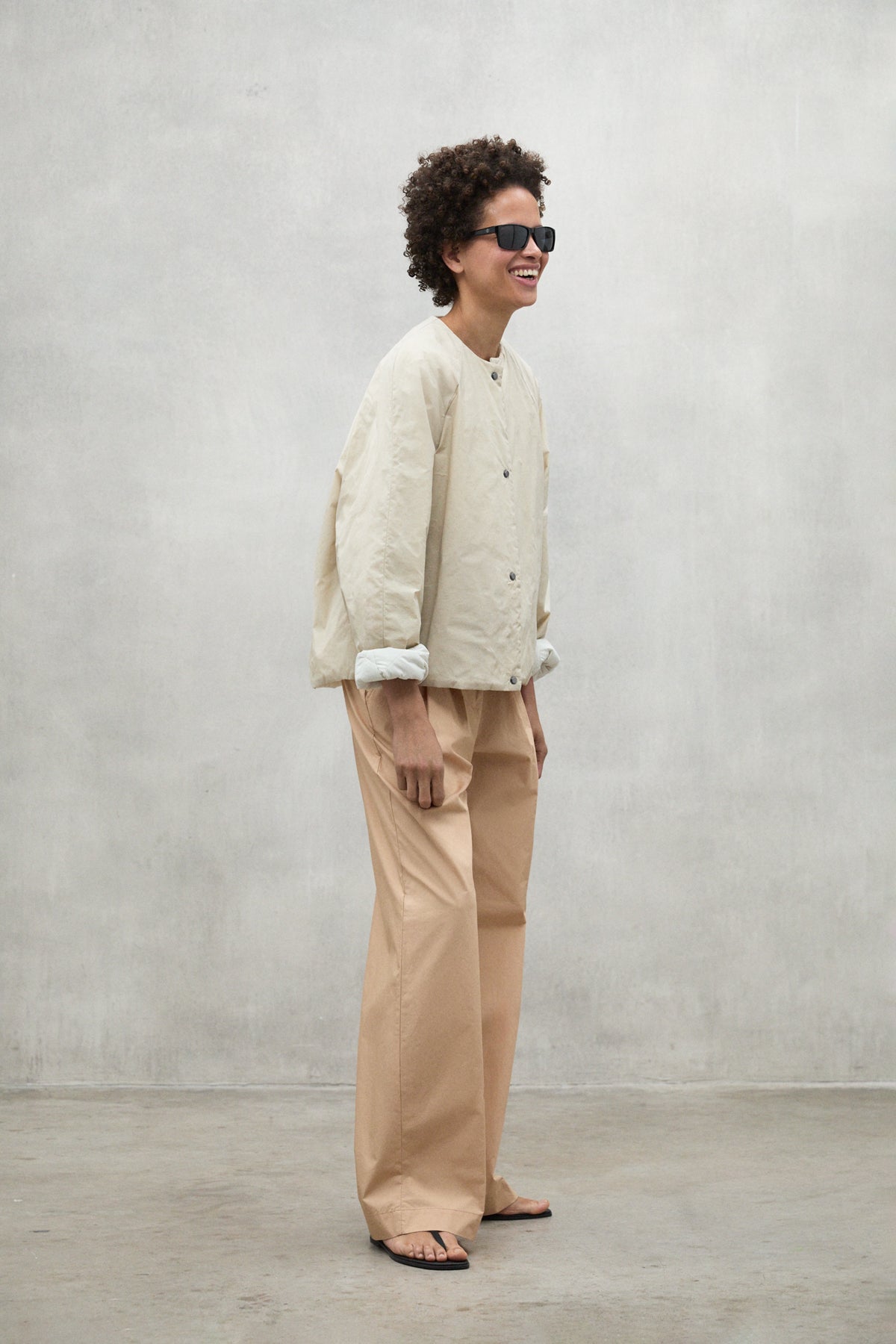 ecoalf-chaqueta-reversible-gavea-beige-chaqueta-oversize-de-poliamida-reciclada- image 7
