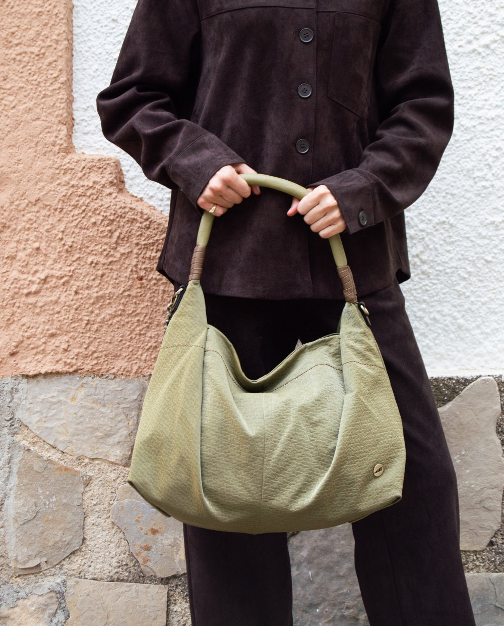 bolso-hobo-kbas-de-piel-sint-tica-urban-serrano-color-verde image 3