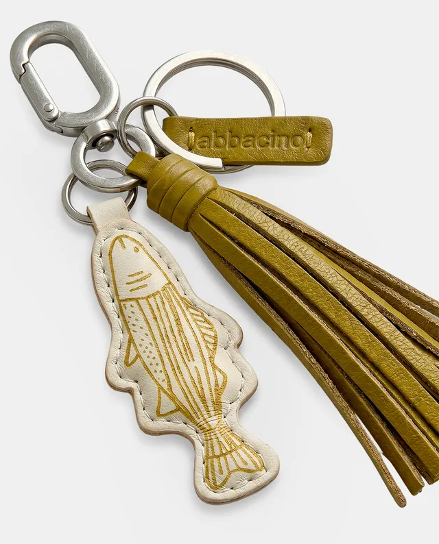 llavero-charm-abbacino-pez-en-piel-mbar image 1