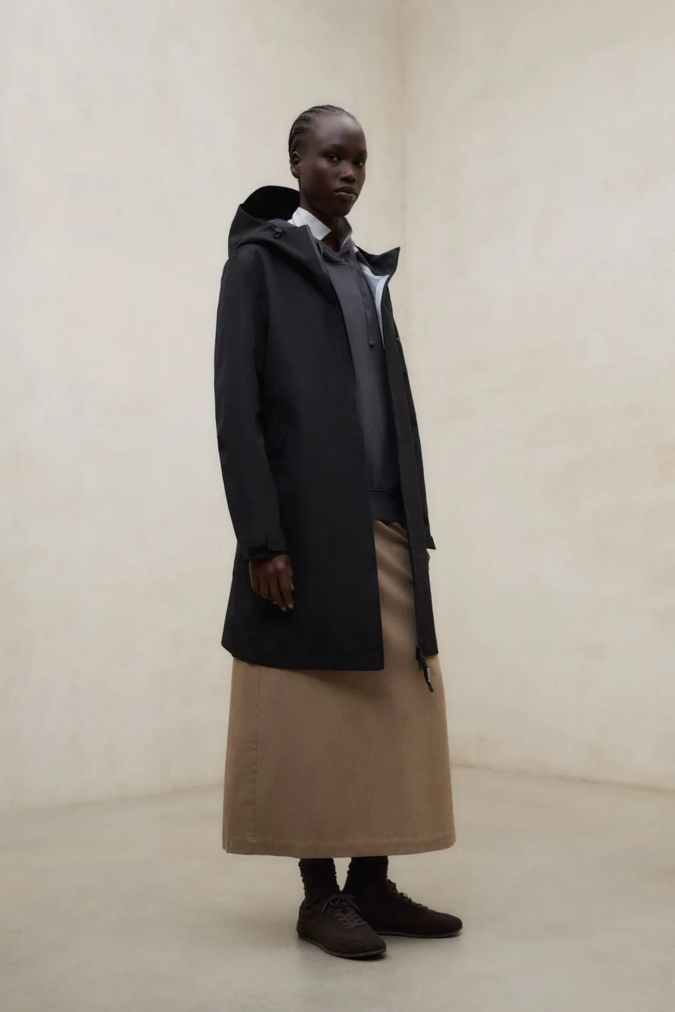 chaqueta-neve-negra-ecoalf-para-mujer image 1