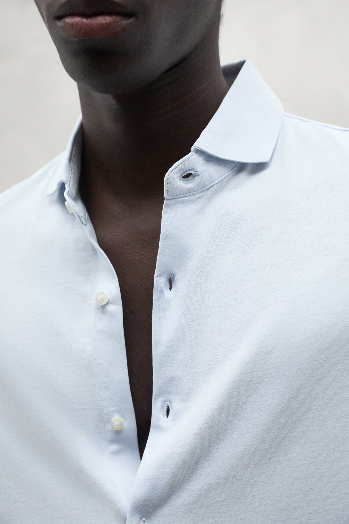 camisa-mole-de-ecoalf-algod-n-reciclado-color-azul-claro image 5