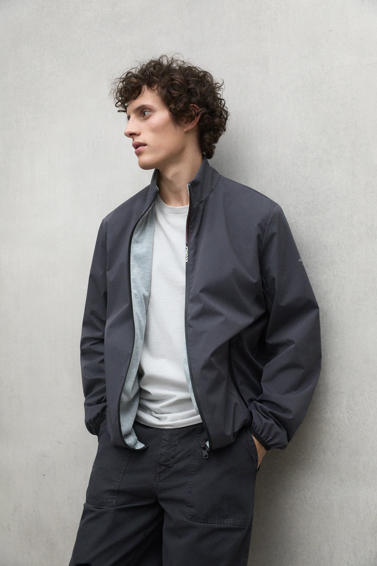 ecoalf-chaqueta-james-gris-oscuro-de-hombre-100-poli-ster-reciclado-impermeable image 4