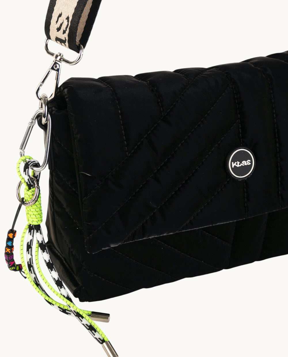 bandolera-de-nylon-kbas-color-negro-25x10x14-cm-cierre-solapa-y-cremallera image 3