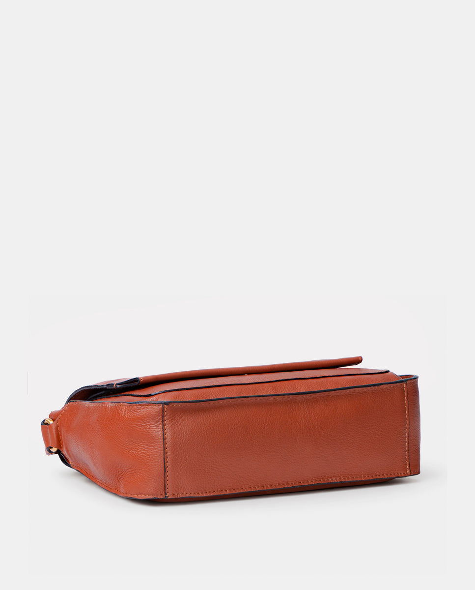 abbacino-bandolera-en-piel-cognac-estructurada image 4