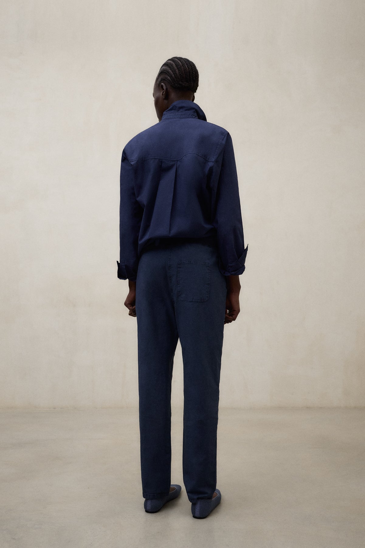 ecoalf-pantalones-gonges-azul-pantalones-de-mujer-de-algod-n-org-nico-con-cintur image 2