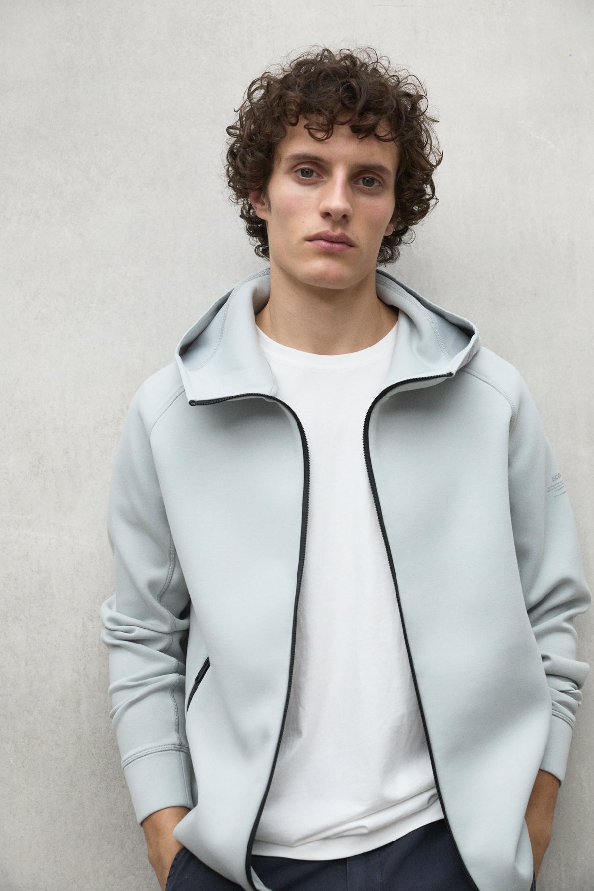 ecoalf-sudadera-dashen-blanca-hombre-16-lenzing-ecovero-mangas-ragl-n-cremallera image 4