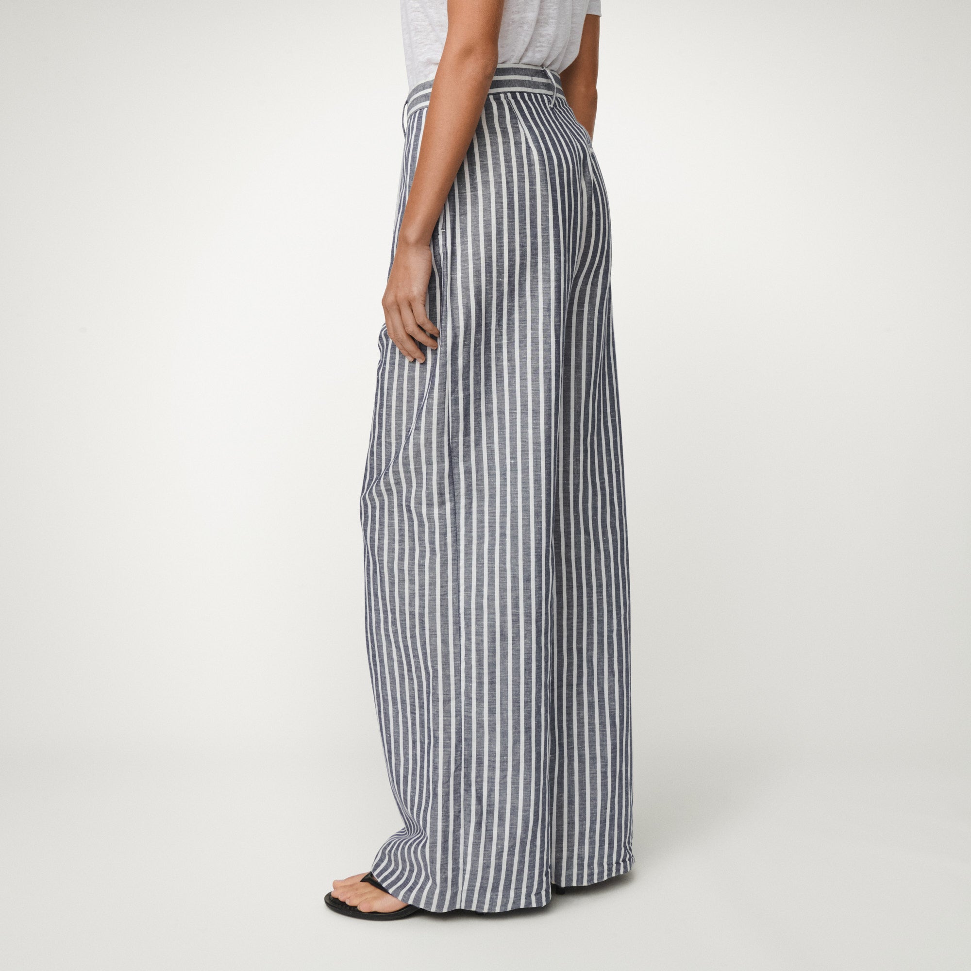 lois-cody-pantal-n-de-lino-y-algod-n-de-talle-alto-y-pierna-ancha-made-in-spain- image 3
