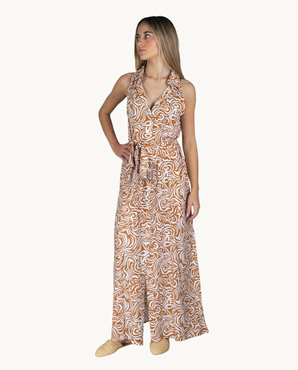 vestido-largo-kbas-de-viscosa-ligero-y-con-ca-da-elegante image 2