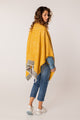 abbacino-poncho-mujer-estampado-mbar-con-bolsillos image 3