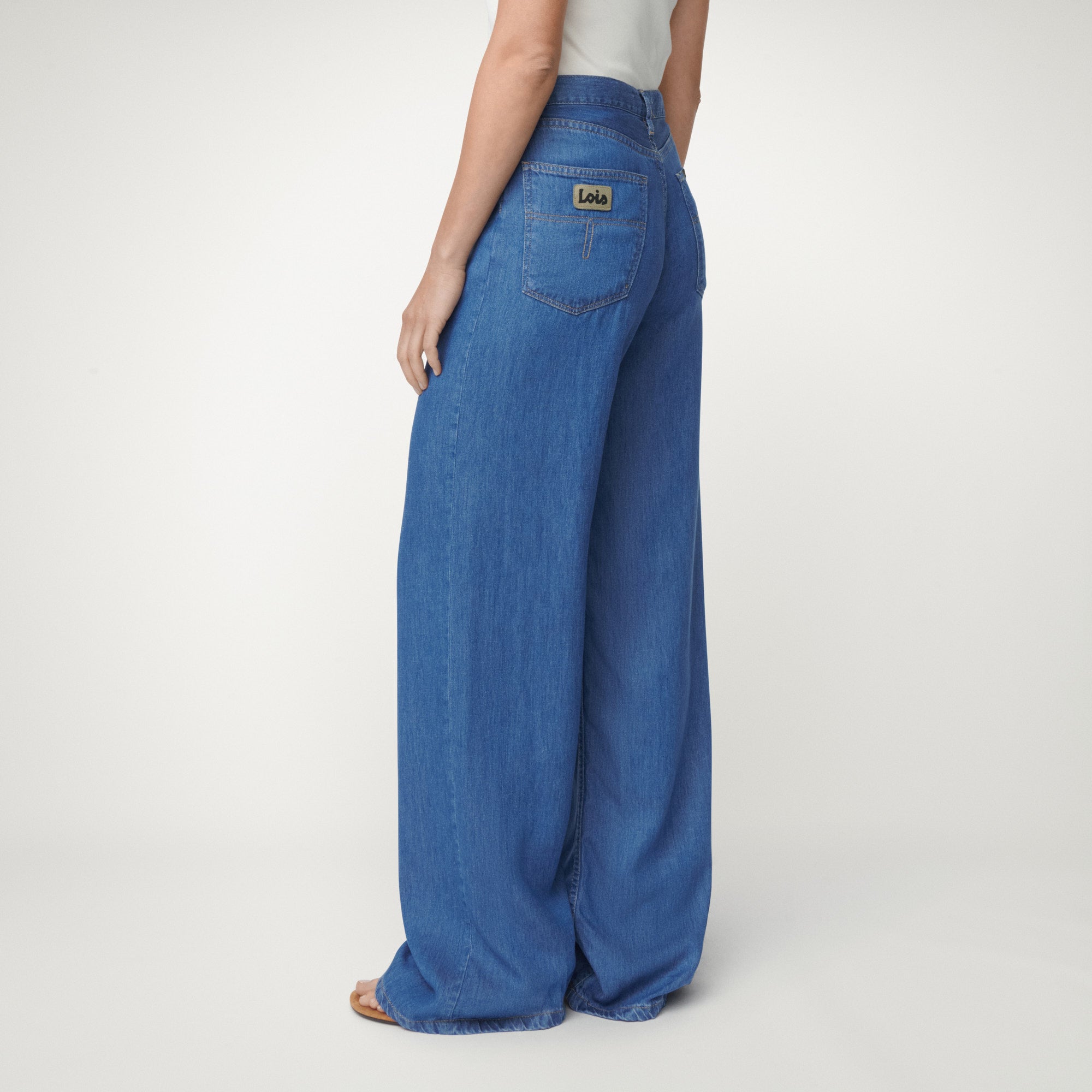 pantalones-lois-skater-loose-z-de-lyocell-y-lino-corte-holgado image 3