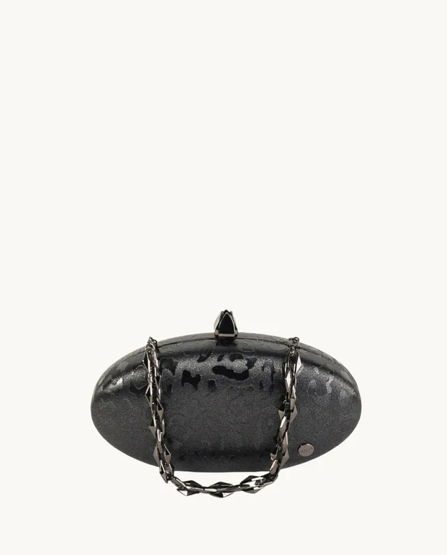 clutch-de-piel-sint-tica-panameria-kbas-22-x-5-x-11-cm-negro-mano-y-bandolera image 1