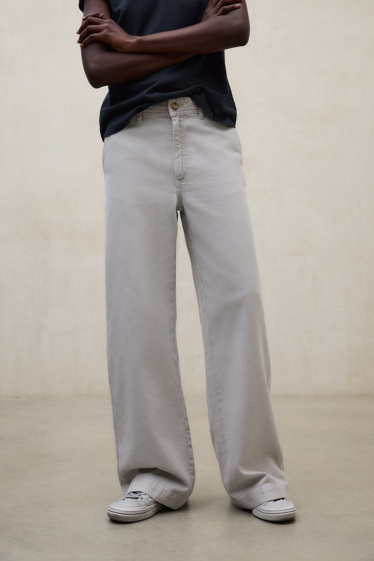 pantalones-valls-gris-ecoalf-para-mujer image 3