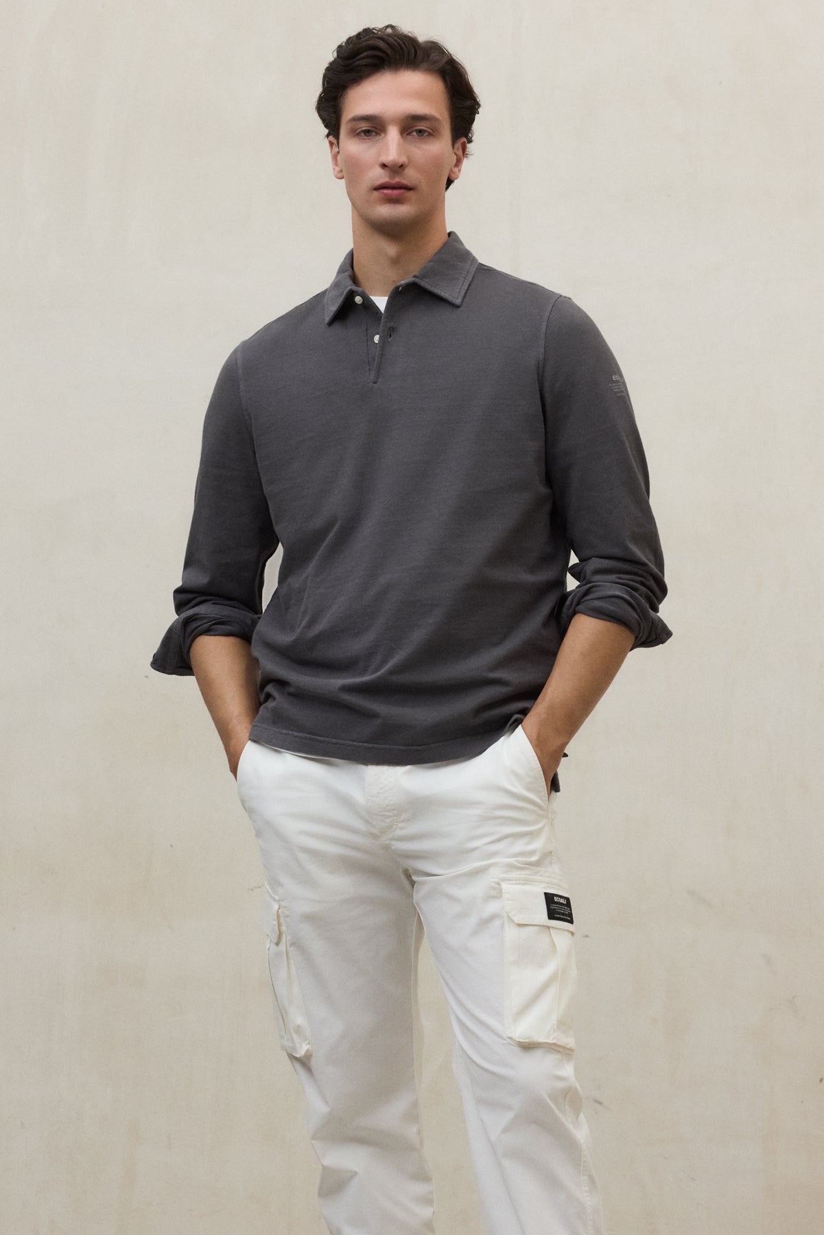 ecoalf-polo-patrick-gris-oscuro-polo-de-algod-n-reciclado-y-org-nico-para-hombre image 2