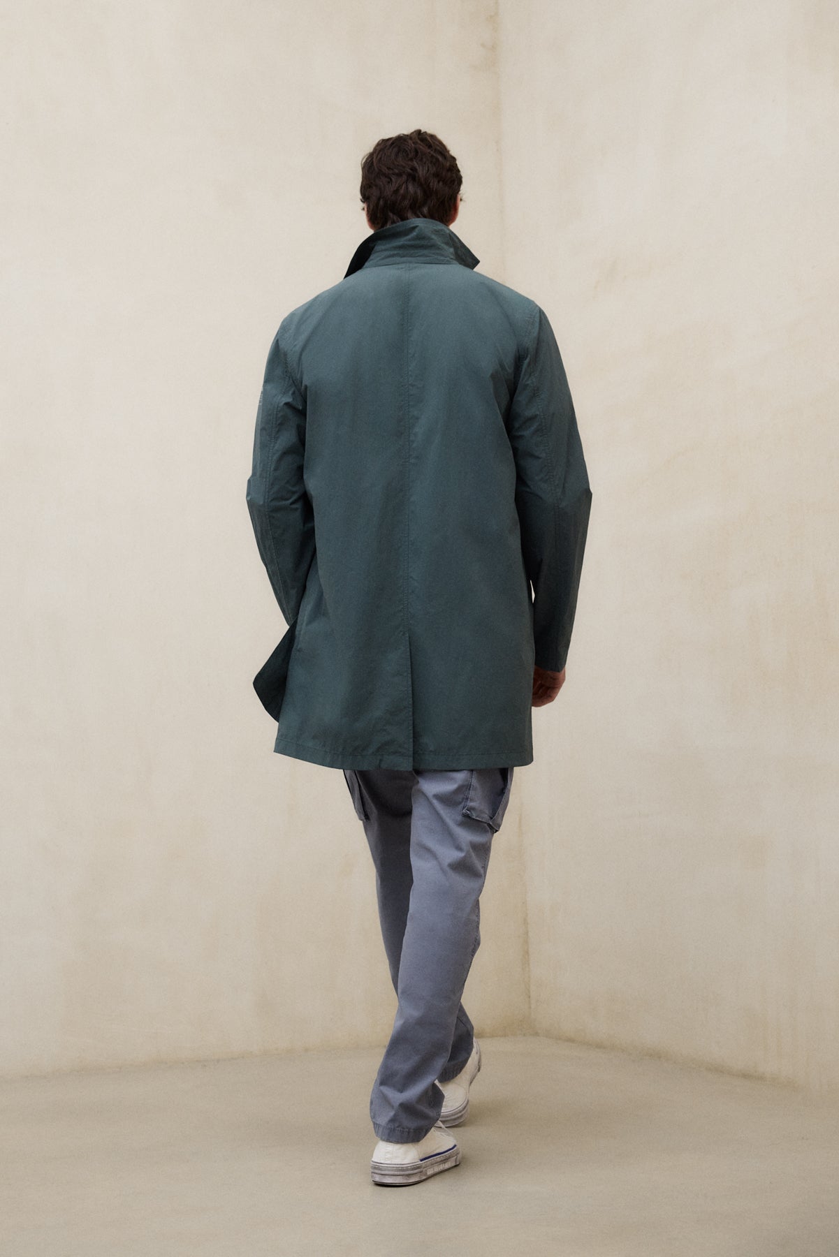 ecoalf-gabardina-vestal-verde-packable-de-hombre-100-poliamida-reciclada-repelen image 3