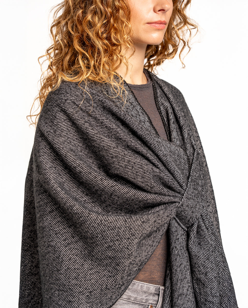 abbacino-poncho-mujer-negro-talla-nica-tacto-suave-c-lido image 4