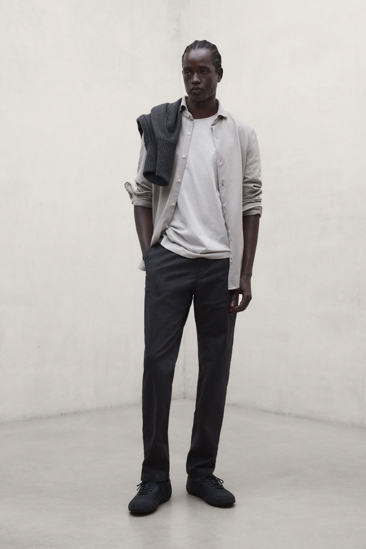 pantal-n-ethiwin-ecoalf-de-algod-n-regenerativo-gris-oscuro-fit-regular image 1