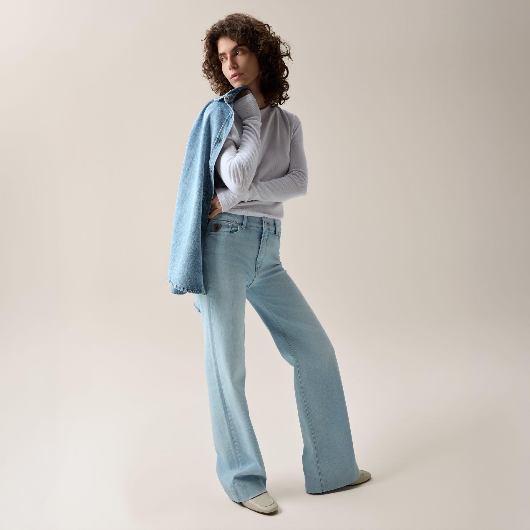 lois-palazzo-jeans-anchos-de-tiro-cl-sico-para-mujer-95-algod-n-3-pes-t-400-y-2- image 3