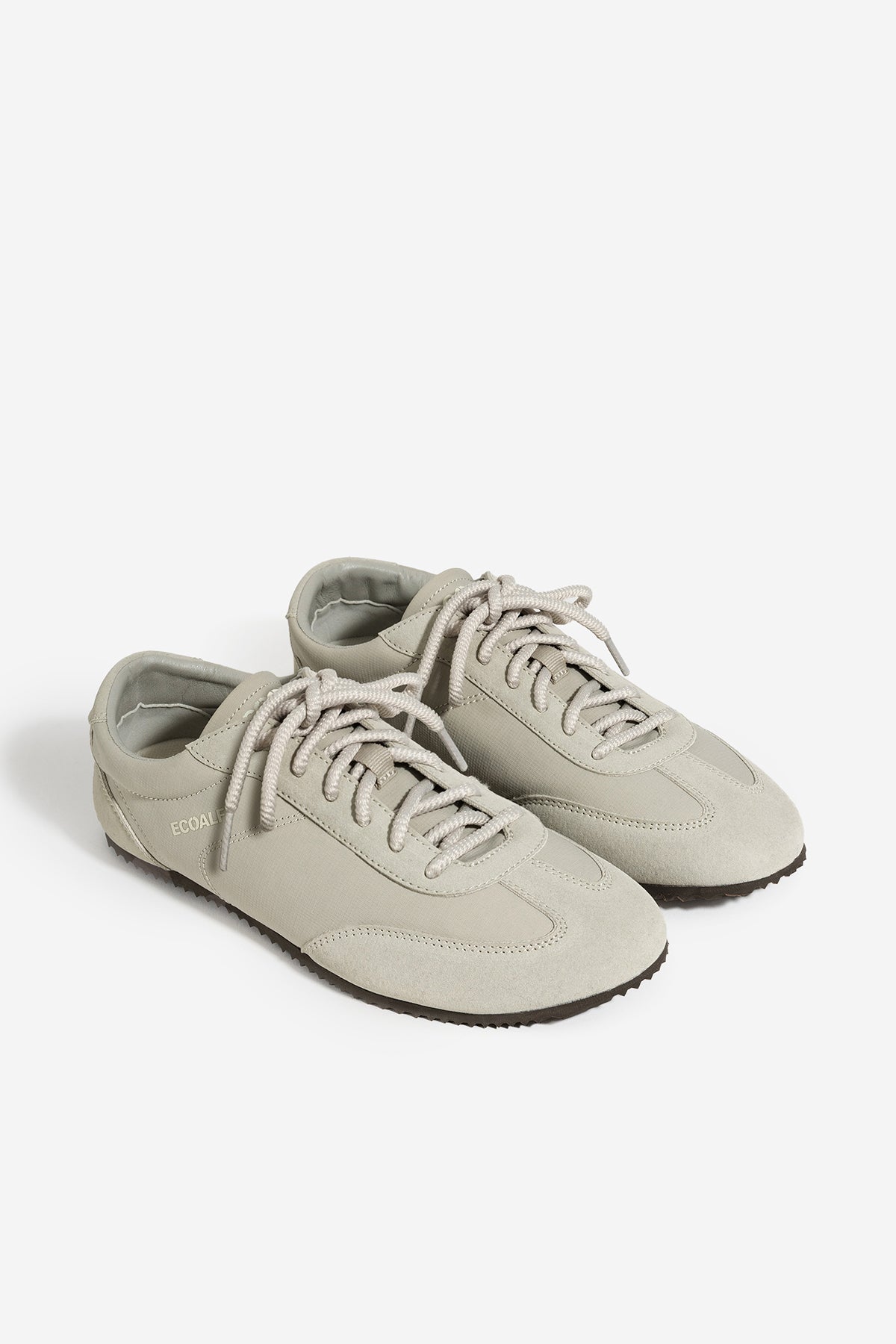 ecoalf-zapatilla-dallas-de-mujer-en-gris-100-poliamida-reciclada-ligera-y-sin-me image 3