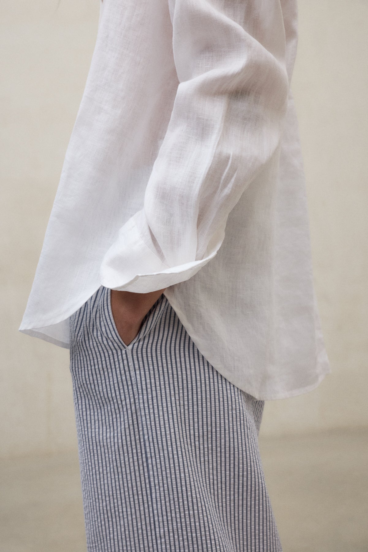 ecoalf-camisa-daria-blanca-mujer-lino-oversize image 4