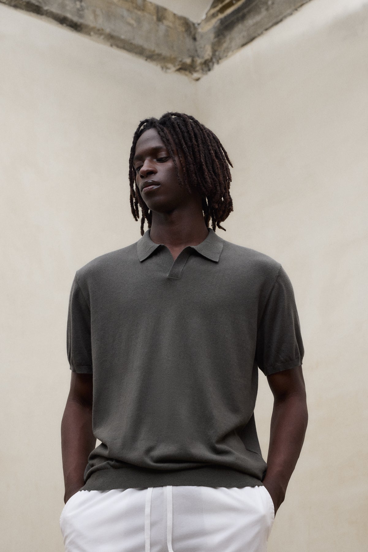 jersey-ecoalf-olmo-verde-oscuro-de-hombre-70-algod-n-org-nico-fit-regular-cuello image 1