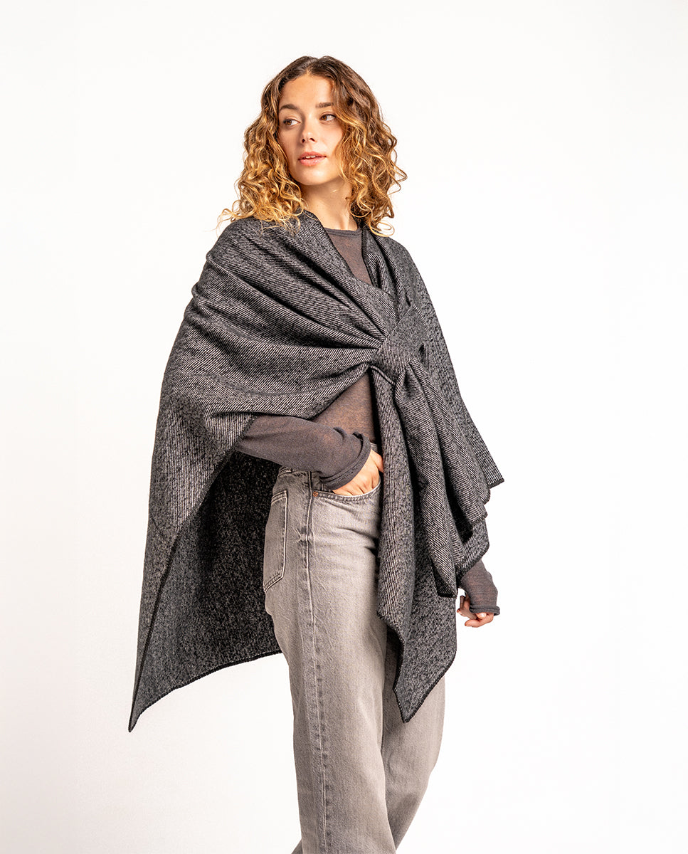 abbacino-poncho-mujer-negro-talla-nica-tacto-suave-c-lido image 2