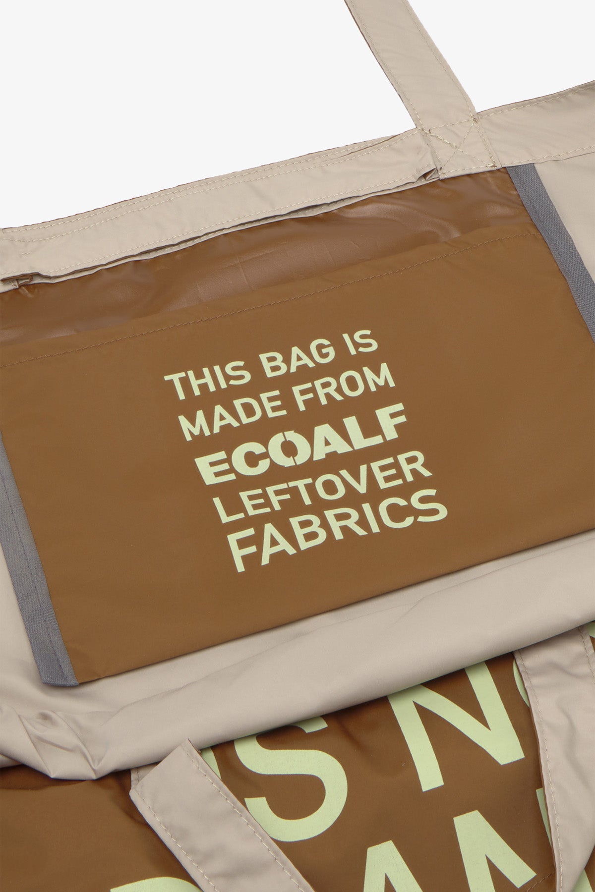 bolsa-pacho-de-ecoalf-en-marr-n-100-poli-ster-reciclado-plegable-y-multiusos image 5