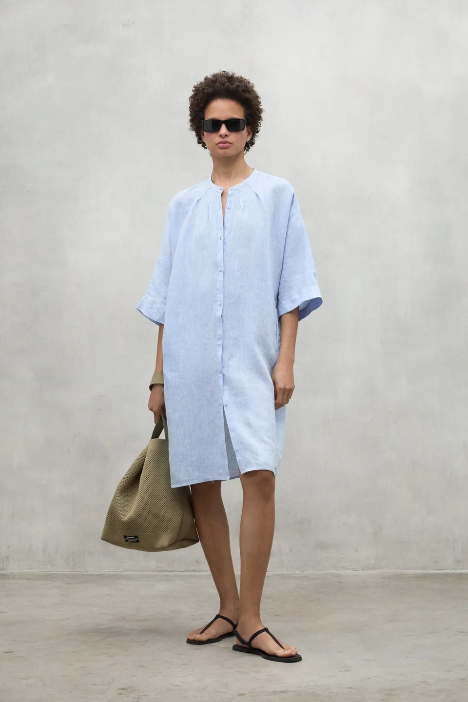 ecoalf-vestido-corto-lea-azul-claro-lino-reciclado image 1