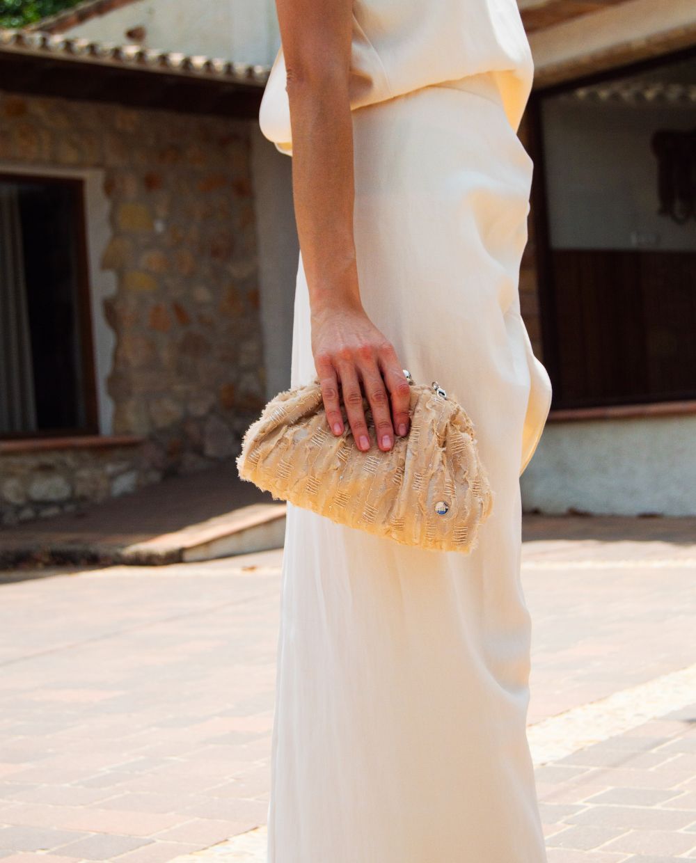 clutch-kbas-de-poli-ster-fiesta-trafalgar-color-vainilla image 3