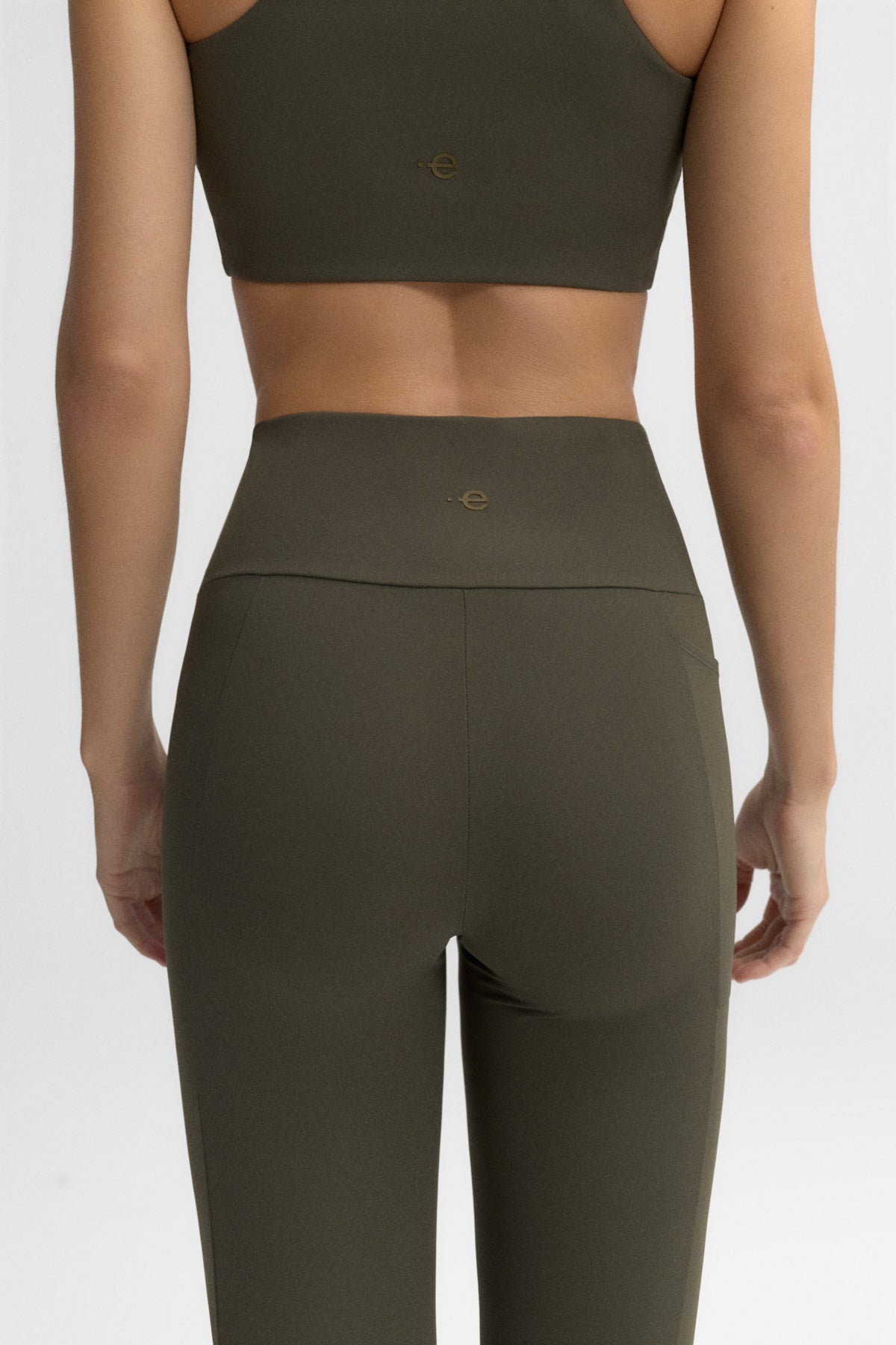 leggings-didasa-verdes-de-ecoalf-para-mujer-meryl-hidr-geno image 8