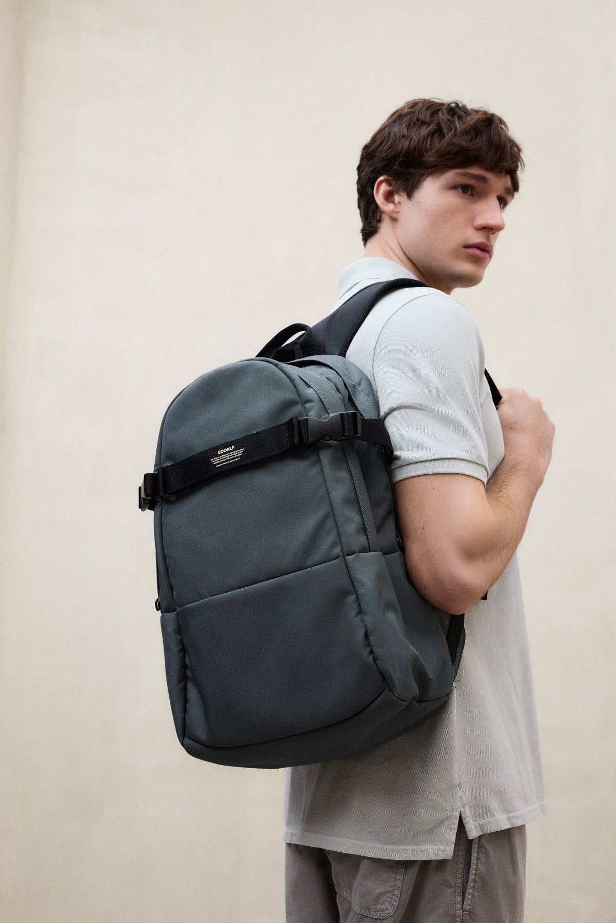 ecoalf-mochila-bergen-verde-unisex-16l-poli-ster-reciclado image 2