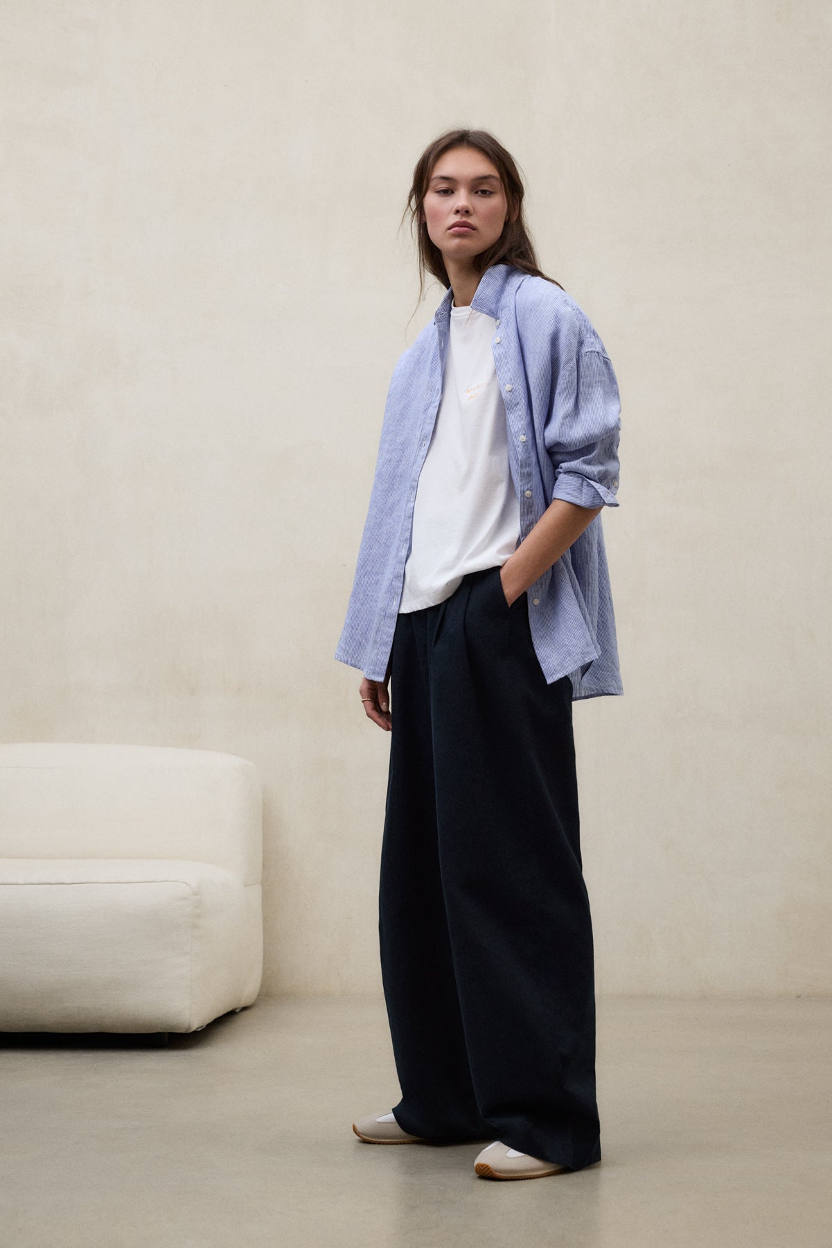camisa-daria-a-rayas-de-ecoalf-para-mujer-lino-fit-oversize image 1