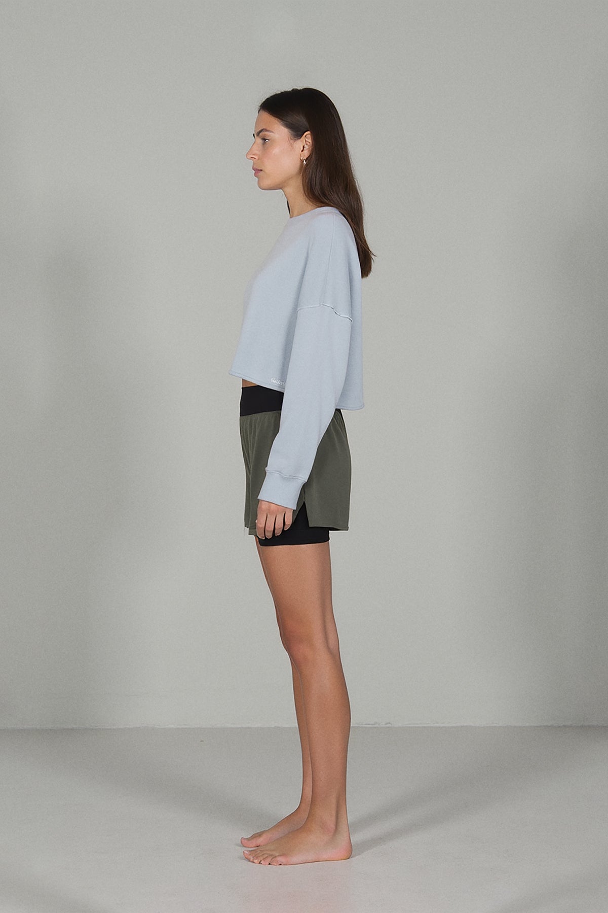 shorts-ecoalf-houston-verdes-para-mujer-poliamida-reciclada-repelentes-al-agua image 4