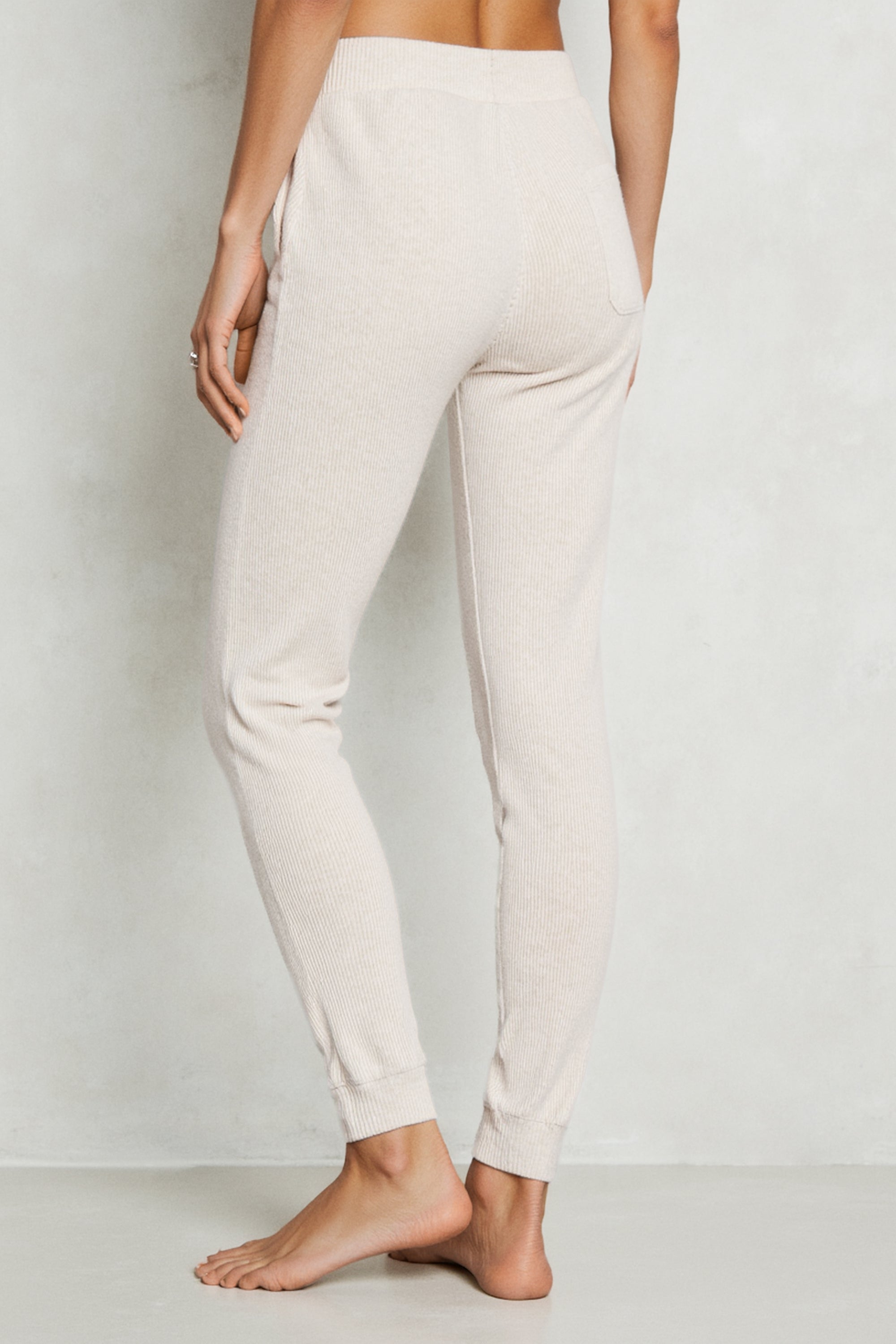 pantalones-ecoalf-stan-beige-de-mujer-65-algod-n-org-nico-30-reciclado-y-5-elast image 1