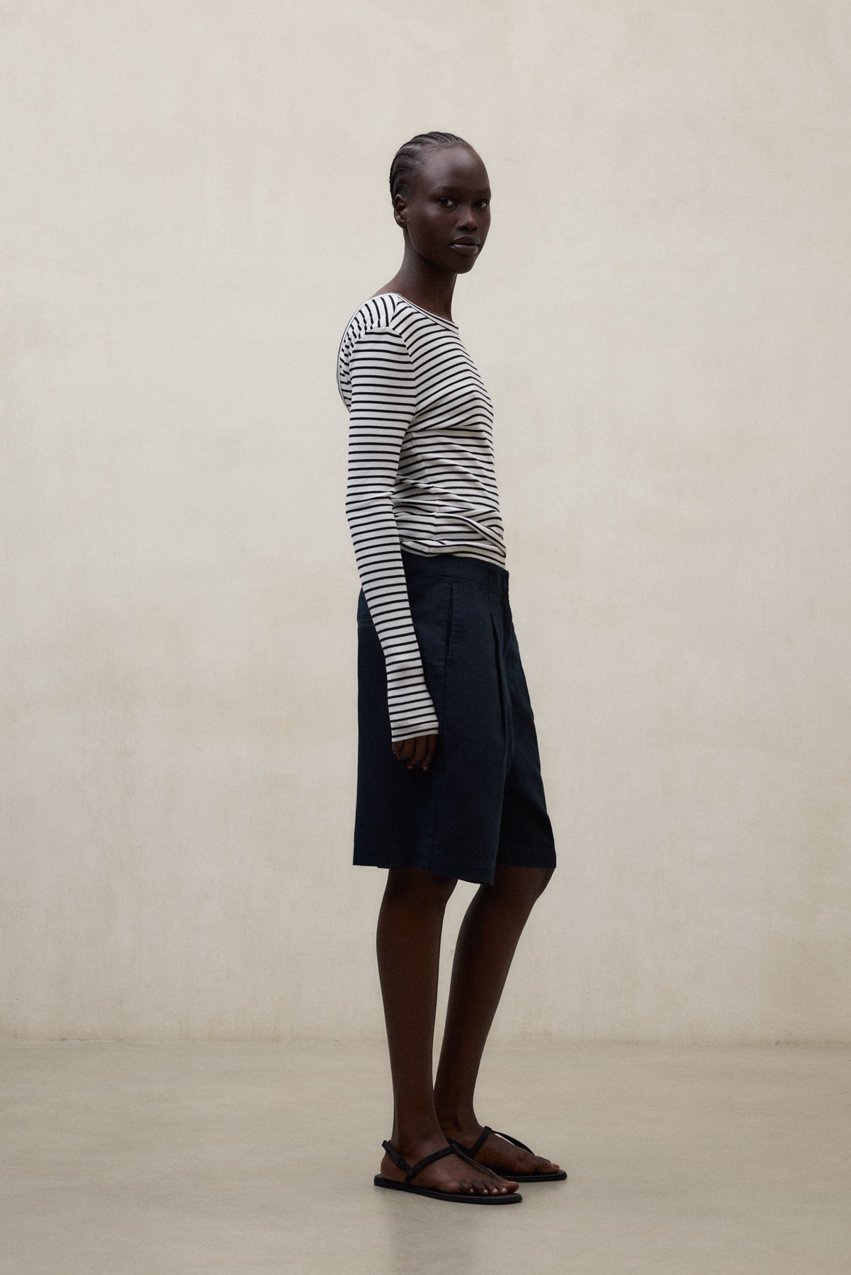 shorts-valentina-azul-marino-de-mujer-ecoalf image 1