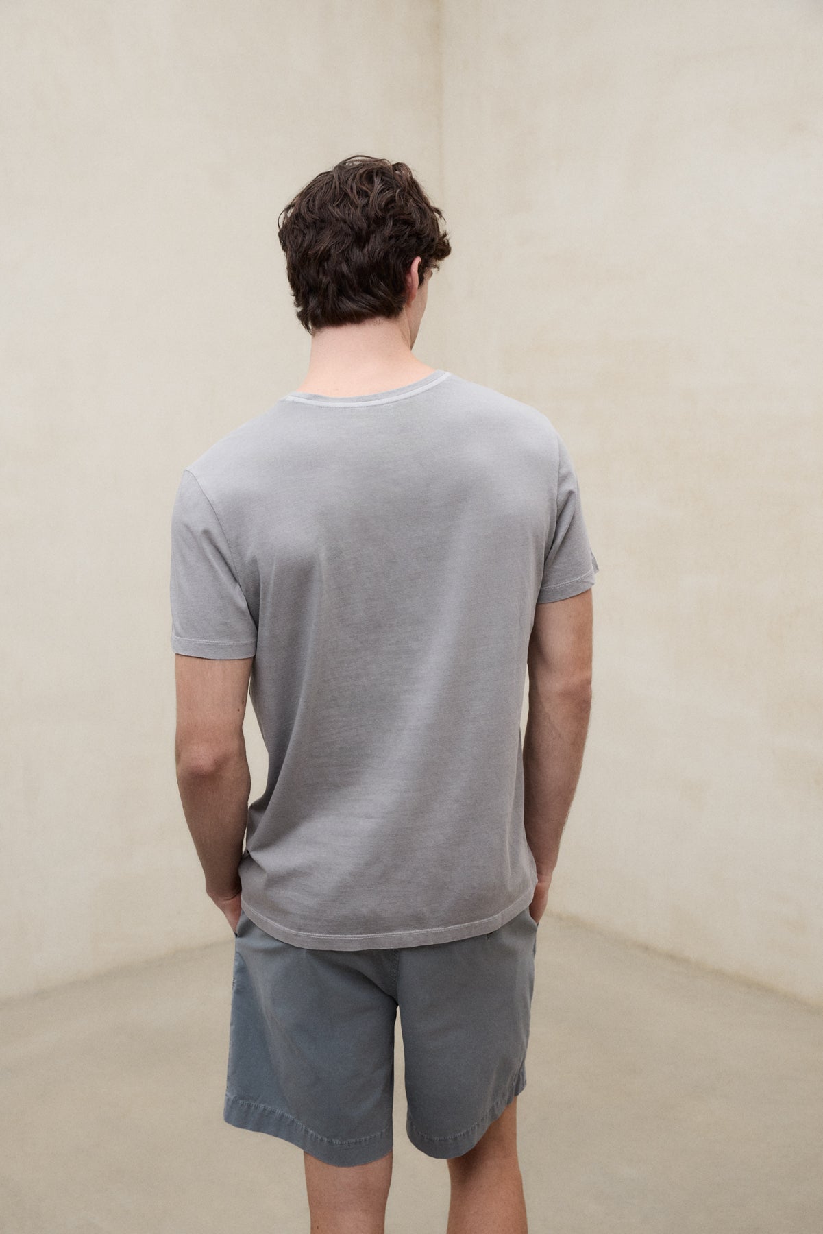 ecoalf-camiseta-alma-gris-oscuro-para-hombre-100-algod-n-regenerativo-fit-relaja image 3