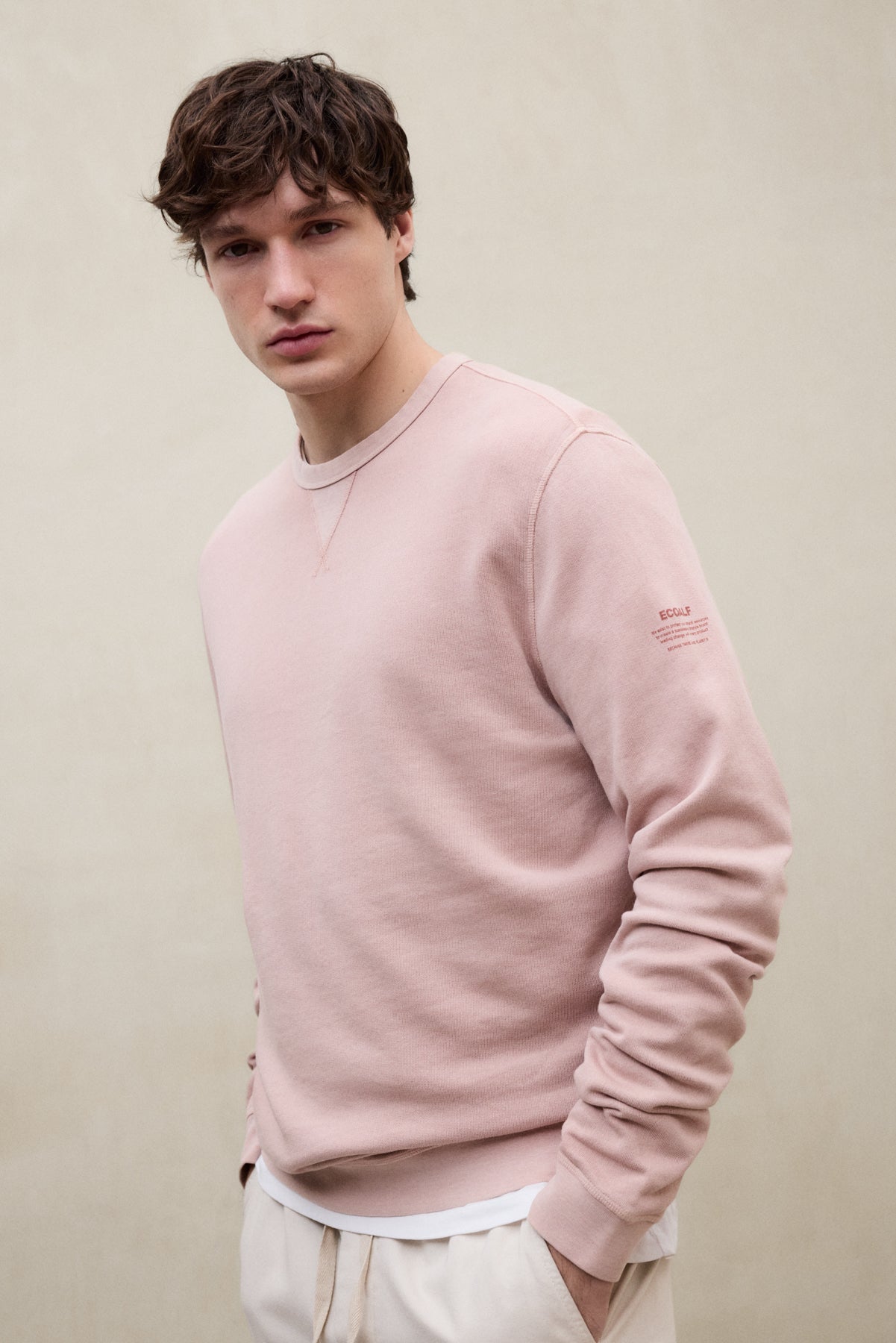 sudadera-ecoalf-gola-rosa-de-hombre-50-algod-n-reciclado-fit-regular-te-ida-y-la image 2