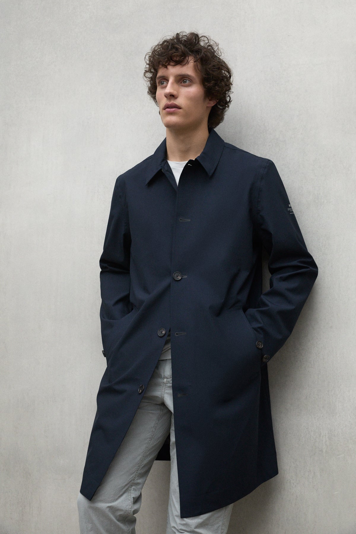 chaqueta-nimega-de-ecoalf-poli-ster-reciclado-azul-marino image 3