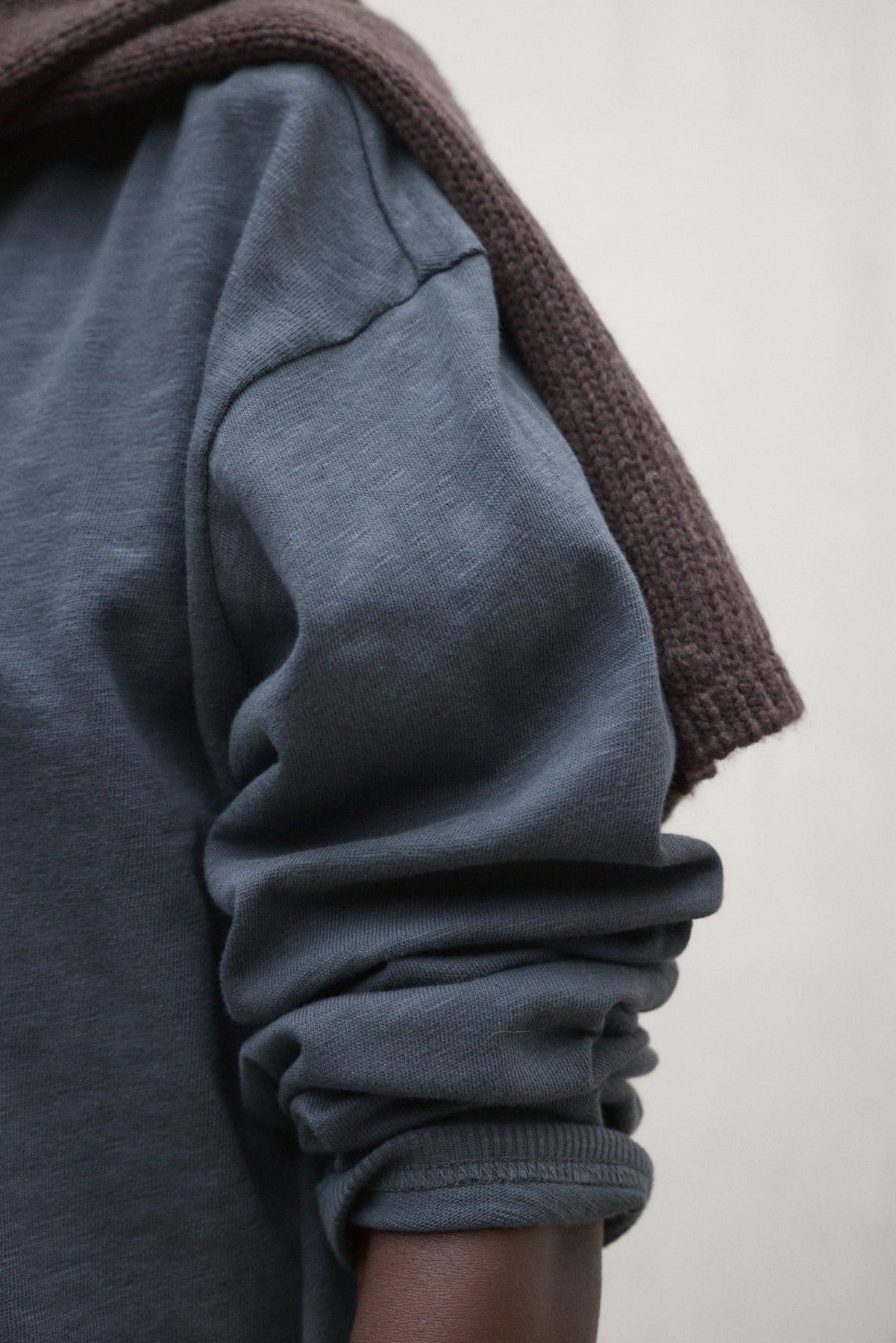 camiseta-veneca-khaki-de-ecoalf image 3