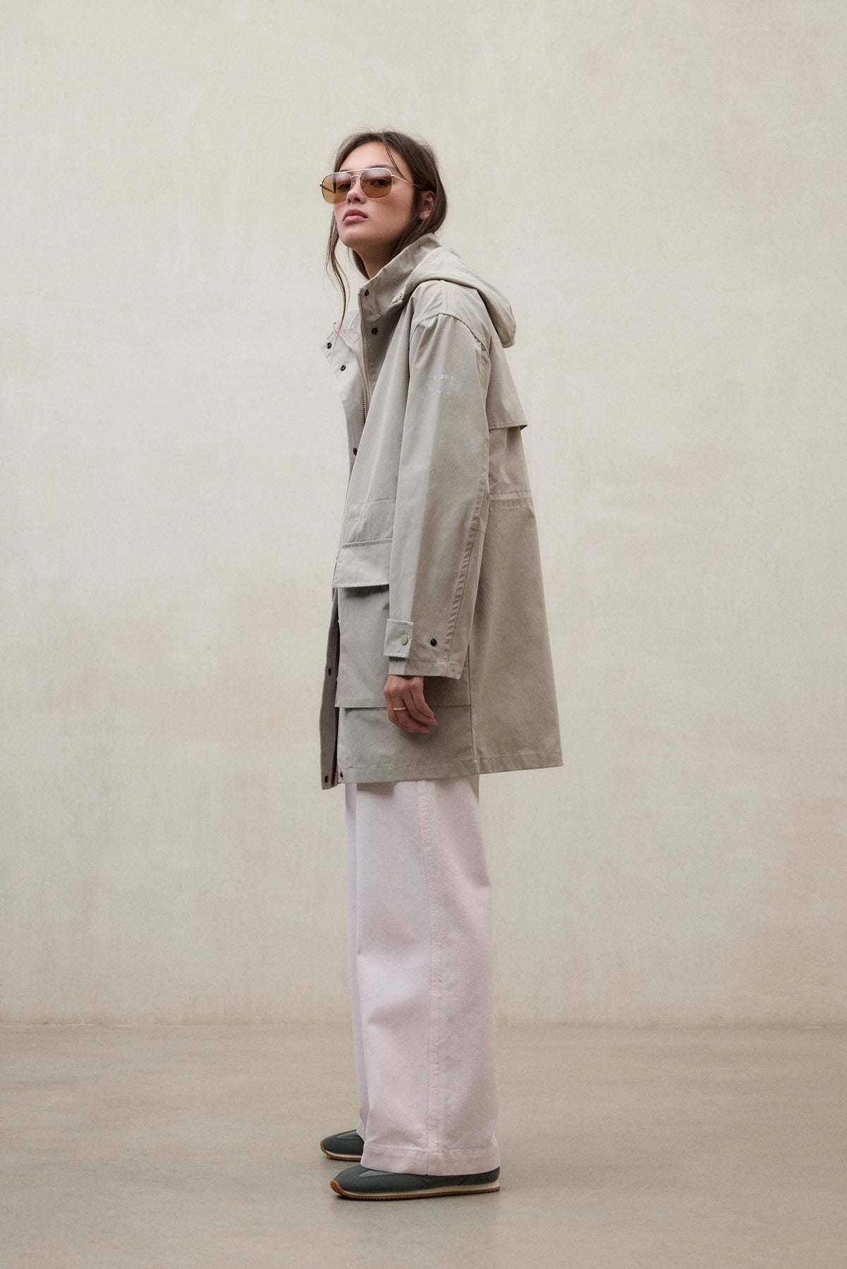 ecoalf-chaqueta-cova-beige-poli-ster-reciclado-capucha-desmontable image 1
