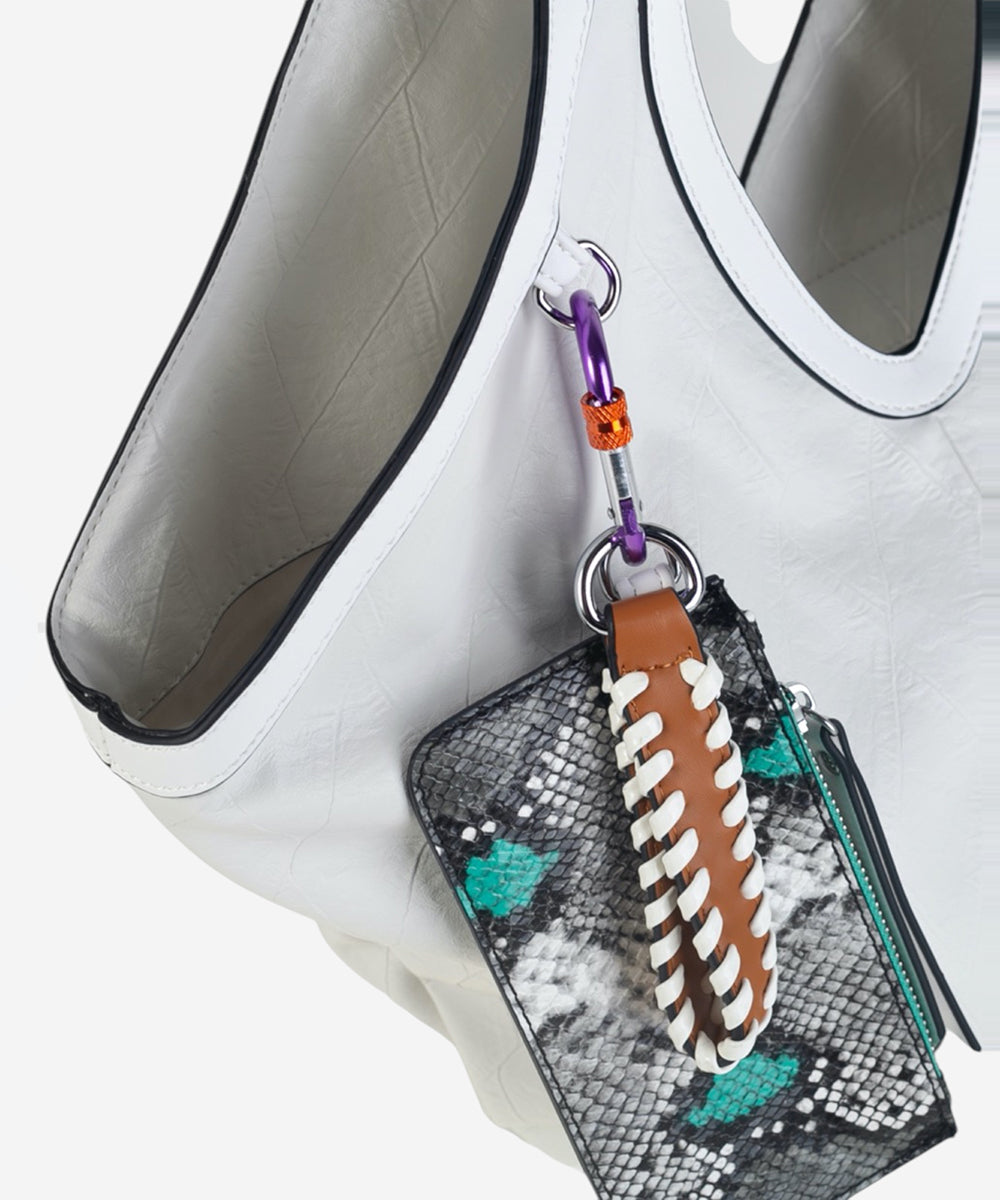kbas-bolso-de-hombro-urban-enebro-p-u-piel-blanco-con-monedero image 2