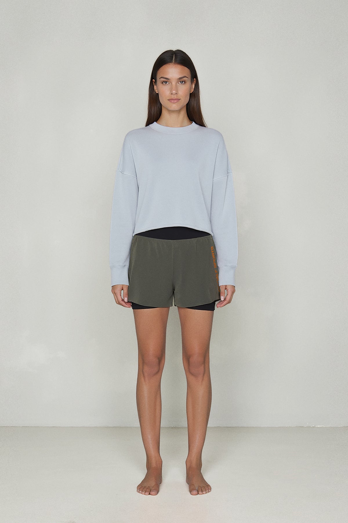 shorts-ecoalf-houston-verdes-para-mujer-poliamida-reciclada-repelentes-al-agua image 2