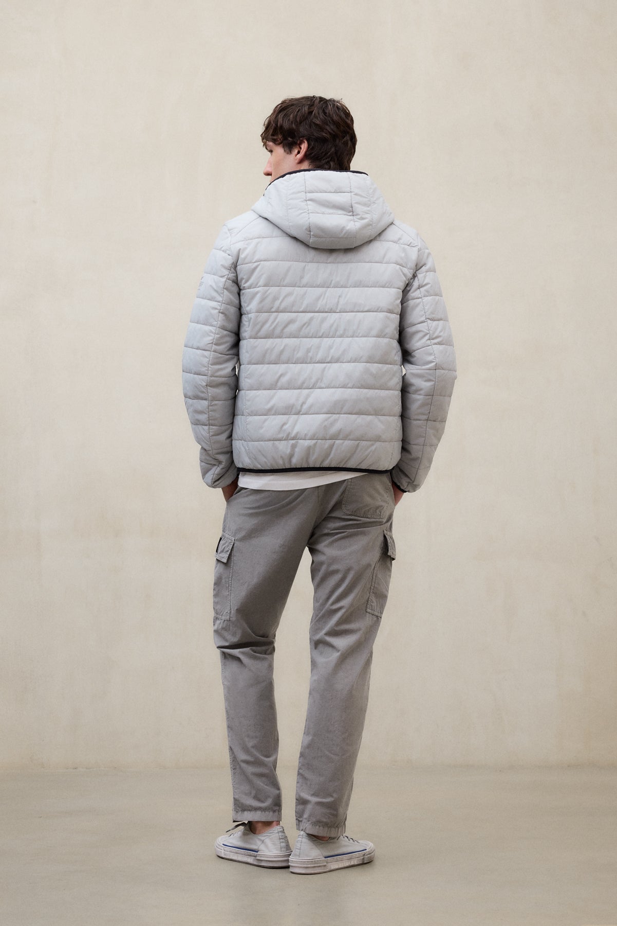 chaqueta-ecoalf-atlantico-gris-de-hombre-100-poliamida-reciclada-repelente-al-ag image 3