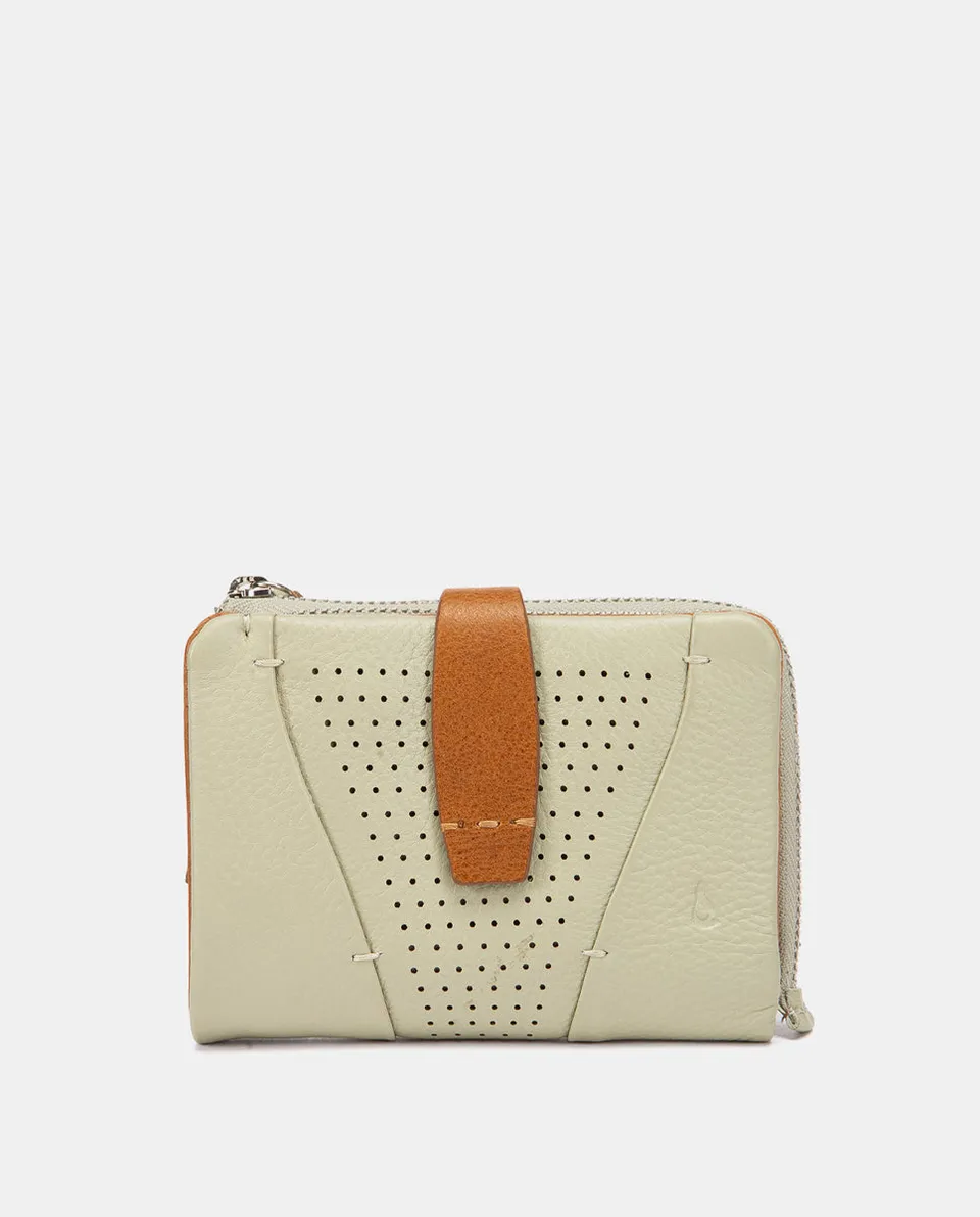 cartera-peque-a-abbacino-de-piel-troquelada-verde image 1