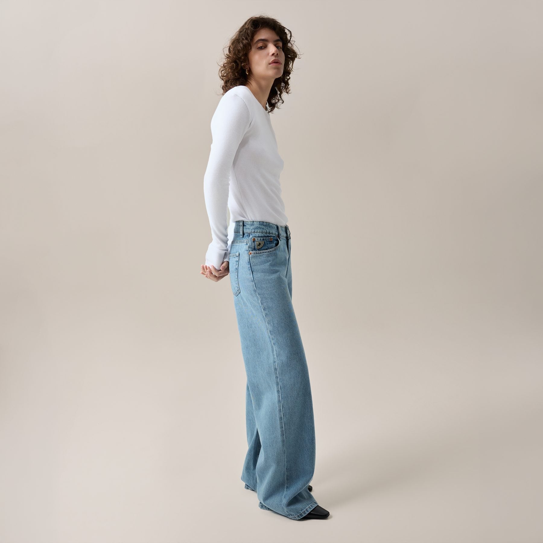 lois-skale-mid image 3