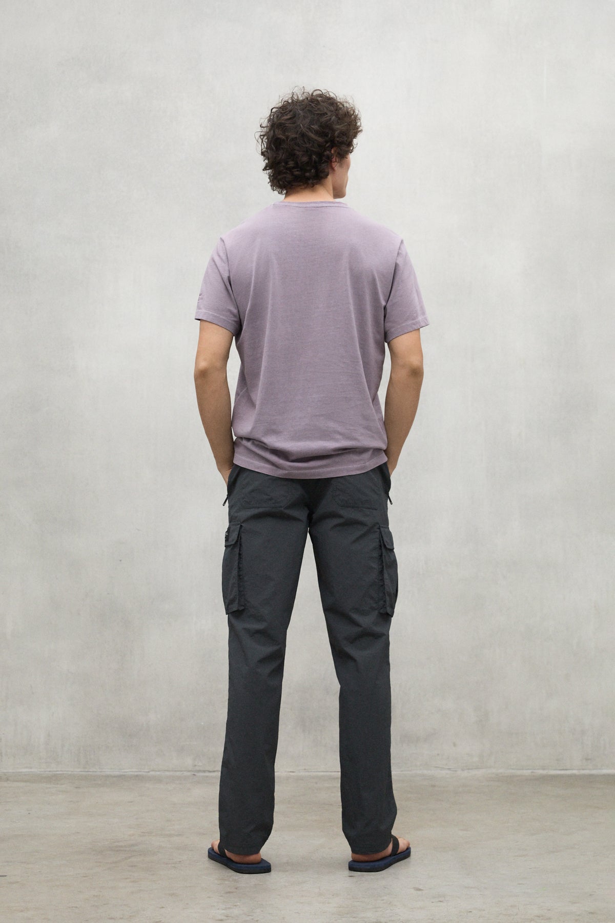 ecoalf-camiseta-min-morada-hombre-50-algod-n-reciclado-y-50-org-nico-estampado-n image 2