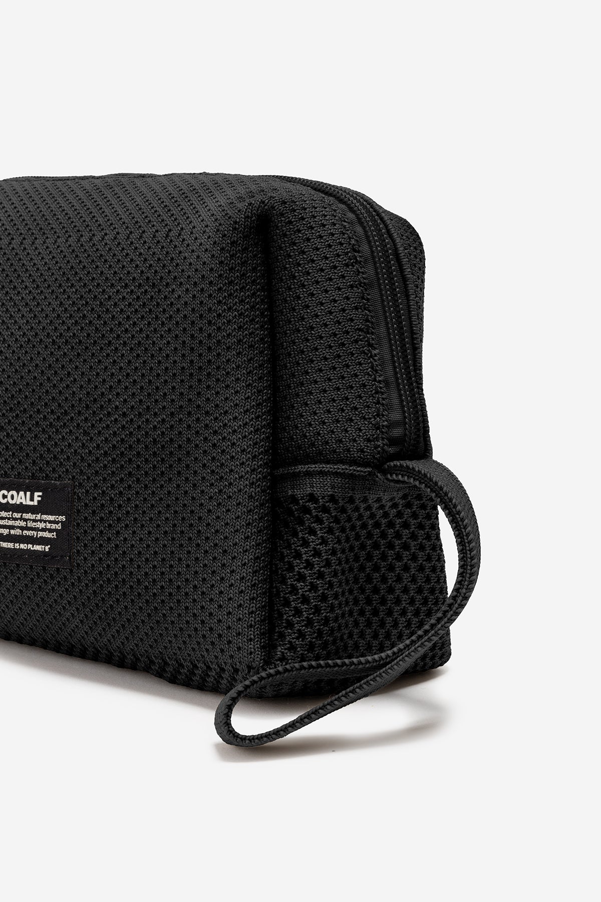 bolsa-jervis-tika-lisa-negra-de-mujer-ecoalf-poli-ster-reciclado-12-5x14x21-cm image 2
