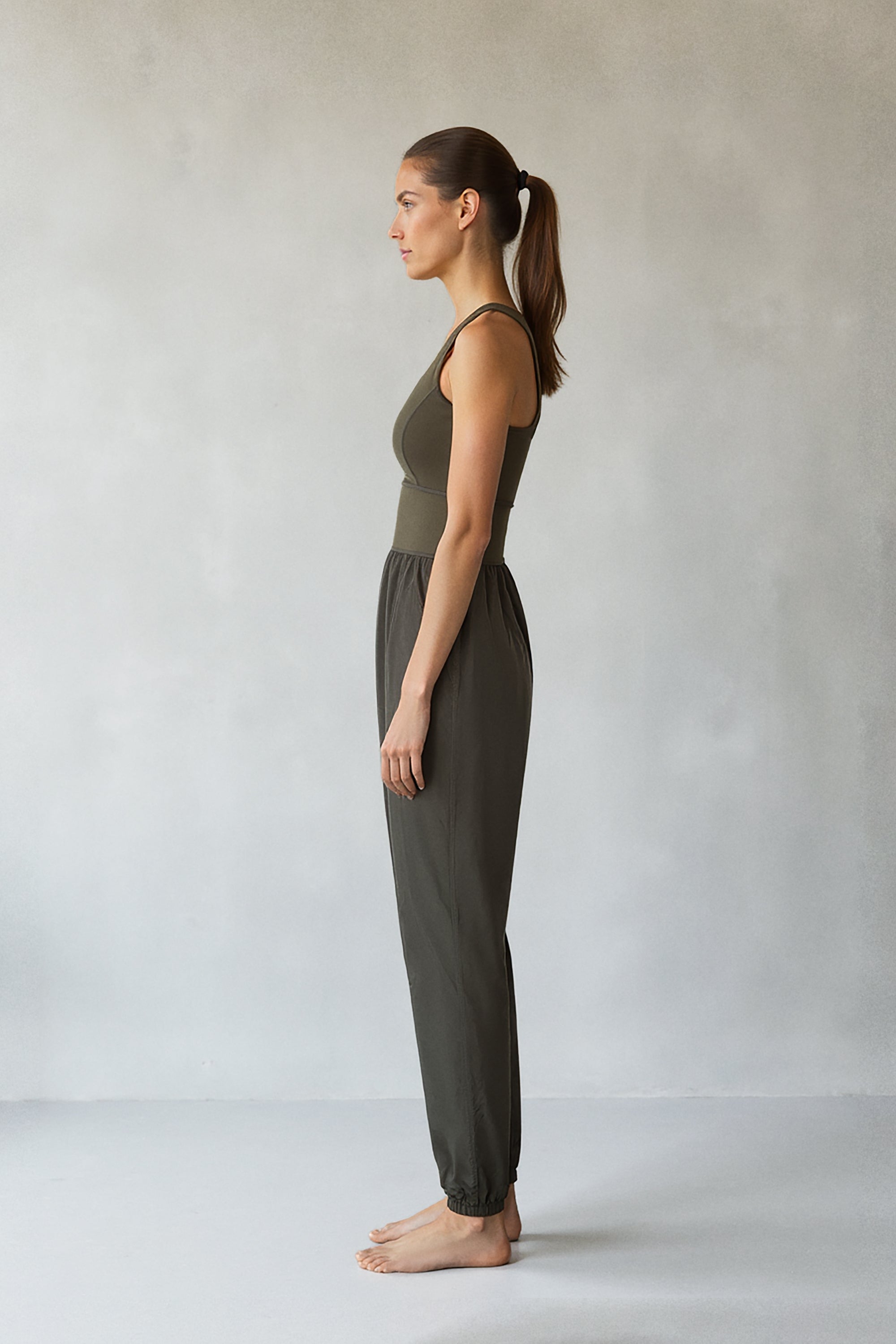 ecoalf-mono-chrys-verde-deportivo-para-mujer image 4