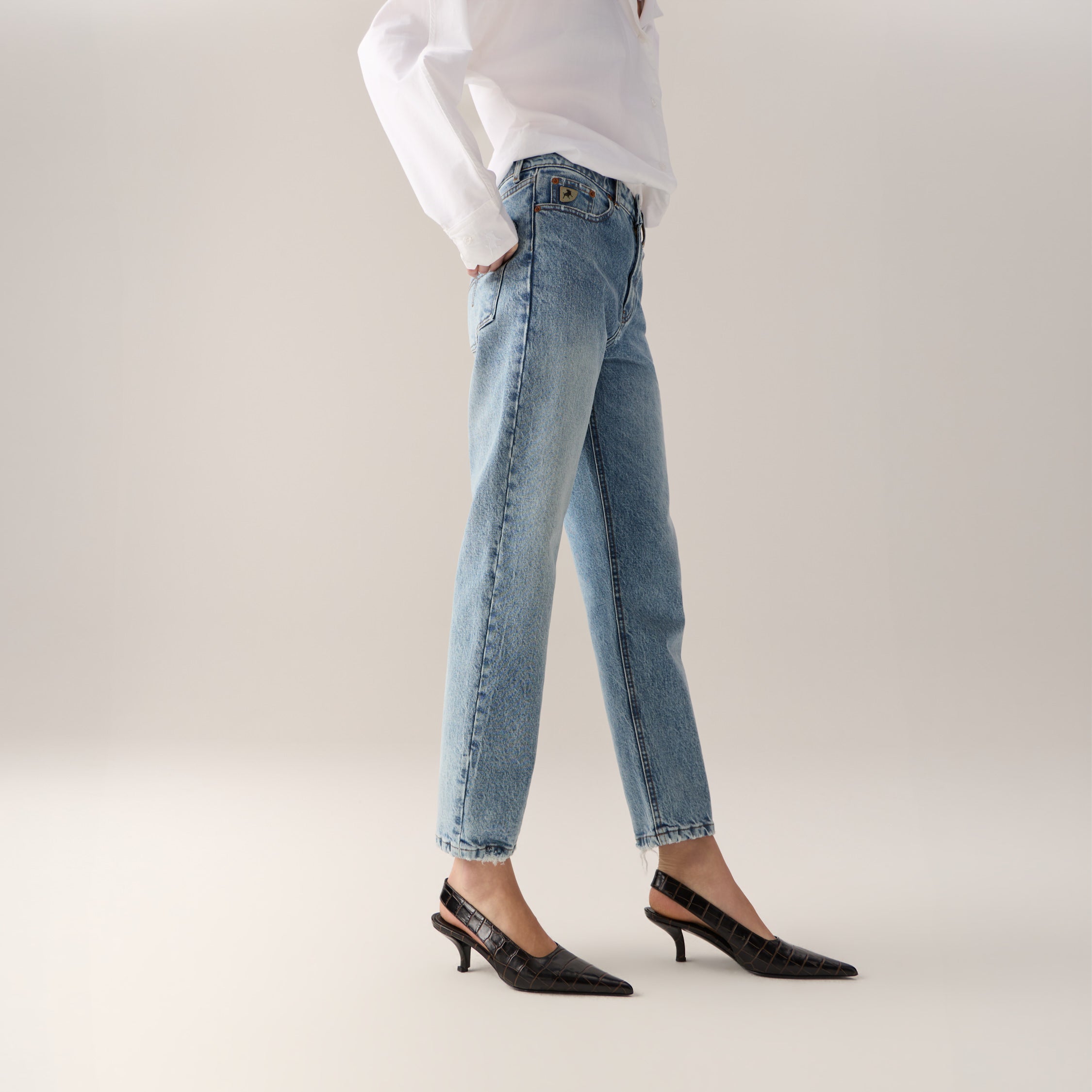 lois-new-dana-pantal-n-vaquero-de-algod-n-reciclado-y-lycra-para-mujer image 1